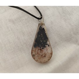 Nirdesh Obsidian & Clear Quartz Orgonite Pendant Neck Necklace Cone Orgone Pendant Unisex Gift for E-Energy Protection and Spiritual Healing