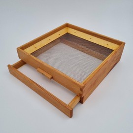 Beetle Sieve with Drawer