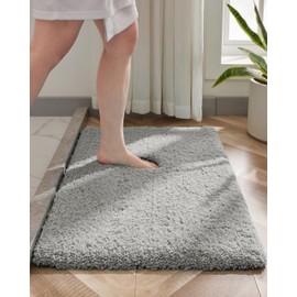 Disolla Grey Bathroom Rug 20x32 Non Slip Fluffy Bath Mat for Bathroom Floor Washable Plush Luxury Bath Rug for Tub Soft Shaggy Absorbent Shower Sink Mat