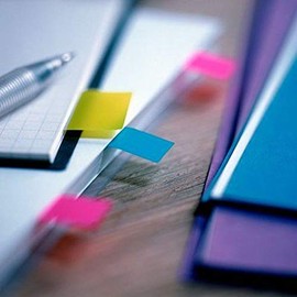 Post-It, 3M, Banderitas Adhesivas Reposicionables, Colores Primarios, Para Marcar y Organizar Documentos, 100 Piezas (5 Blocks con 20 banderitas)