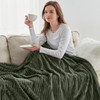 Nestl Green Throw Blanket for Couch - Cozy Warm Fuzzy