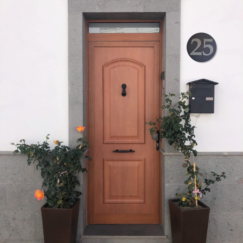 Round House Number Engraved Sign - Comes with floating fixings