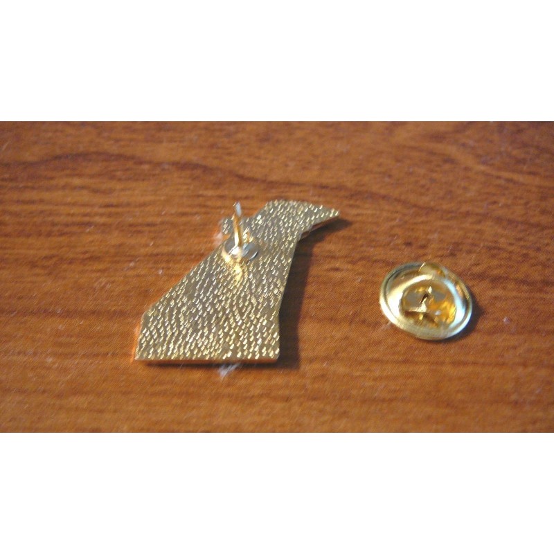 CARNIVAL CRUISE LINES DREAM platinum past guest VIP lapel PIN
