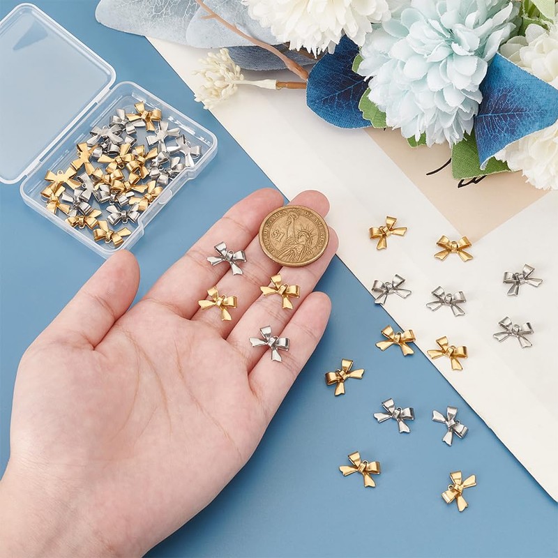 [UNICRAFTALE] 40個 2色 蝶結びチャーム 蝶ネクタイチャーム 304ステンレスチャーム 金属チャーム 揺れ メタルチャーム ネックレスペンダント