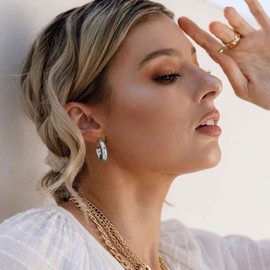 Lightweight 14K Gold Thick Hoops Earrings for Women, Small Large Trendy Earinging Girls Chunky Gold Plated Earrings 20mm