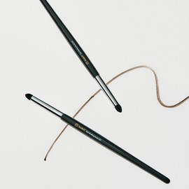 STUDIO17 Eye Shading Brush 333 - STUDIO17 Eye Shading Brush 333