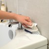Beldray Deep Clean Bathroom Buddy spazzola con lama tergente