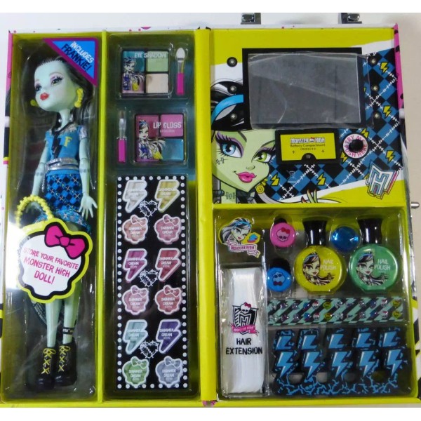 Mattel Monster High Make Up Case & Frankie Doll Lip