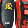 Muay Thai kick mitts, kickboxing curved structure martial arts, Taekwondo kicking and striking training pads, sparring arm mitts / 무에타이 킥 미트 킥복싱 곡면구조 격투기 태권도 발차기 타격 훈련용 패드 스파링 암미트