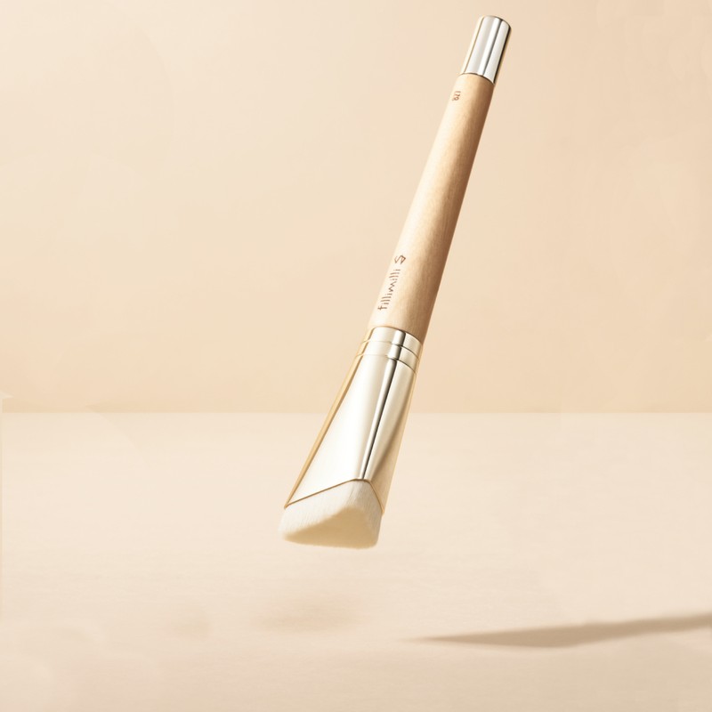 Fillimilli S Smooth Skin Filter Foundation Brush 827 - Fillimilli