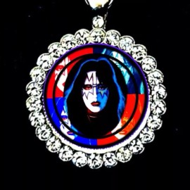 ACE FREHLEY KISS TWO RHINESTONES DIAMONDS KEYCHAINS