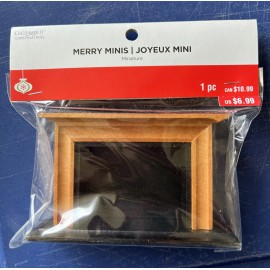 MERRY MINIS VTG WOODEN MERRY MINIS FEDERALIST FIREPLACE 3” X 5” FIGURE NIP TAIWAN (SF712)