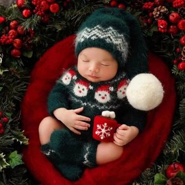 Lgvhydh Christmas Newborn Photography Props Boy Girl Crochet Clothes Santa Claus Red Hat Pants Photo Shoot Props Costume (Green)