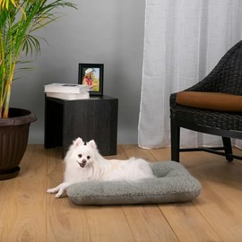 Cama Tipo Colchoneta para Perro de Forro Polar con Relleno Suave, Antiestrés y Duradero (Small, Gris)                                                 