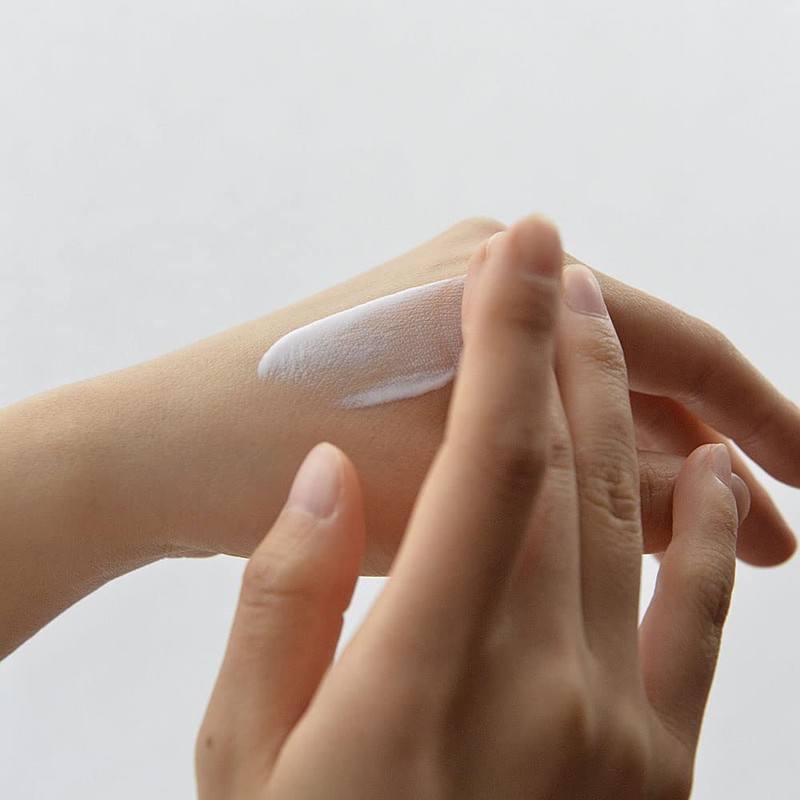 M-Mark Amino Acid Sunscreen Emulsion, 2.4 fl oz (70 ml)