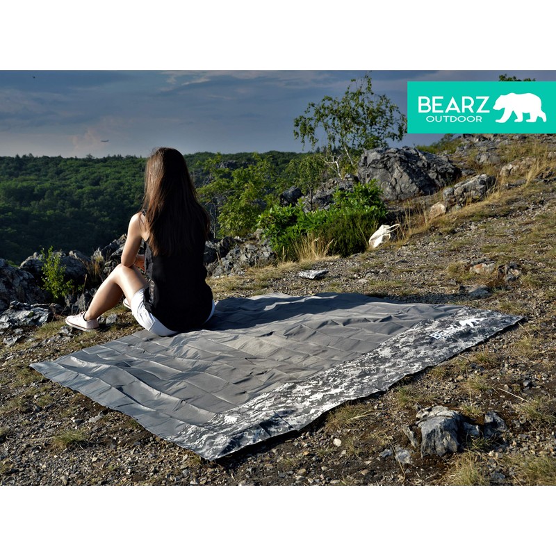 BEARZ Outdoor Travel Blanket - Pocket Sized Beach Blanket Camping
