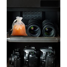 wisedry [ 8 LBS ] Reusable Silica Gel Beads Color Indicating Rechargeable Desiccant Beads Bulk with 20 Pcs Organza Drawstring Bags