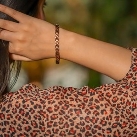 MagnetRX® Pure Copper Magnetic Bracelet for Women - Ultra Strong Magnetic Copper Bracelets - Adjustable Length with Sizing Tool Women's Bracelets (XO Style)