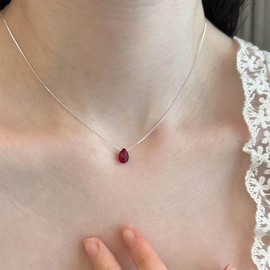 Cybche Vintage Red Drop Pendant Necklace Resin Water Drop Necklace Red Gemstone Choker Necklace Minimalist Drop Gemstone Necklace Ruby Drop Necklace Jewellery for Women, Zinc, No Gemstone