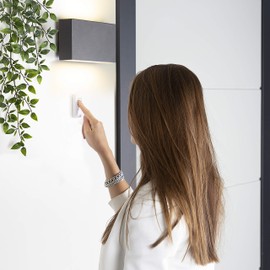 Byron DBY-25931 Wireless Portable Doorbell Set, 200 m Range, 8 Melodies, Volume Control, Colourful Visual Alert System