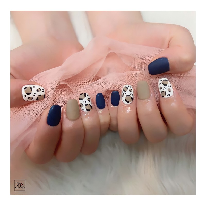 Next day delivery⭐Autumn matte leopard print nails⭐ / 다음날 발송⭐가을
