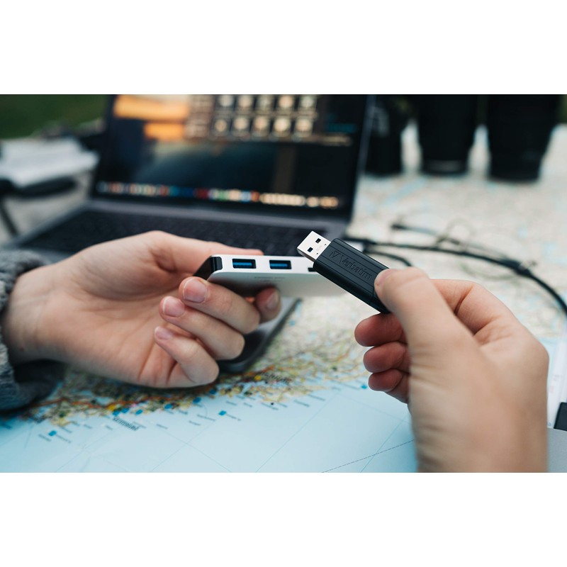 Verbatim PinStripe USB Flash Drive 32 GB