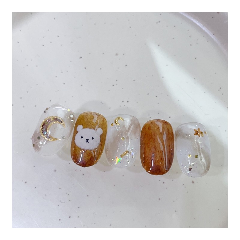Bear on the Moon - Oval / 달나라 곰 -