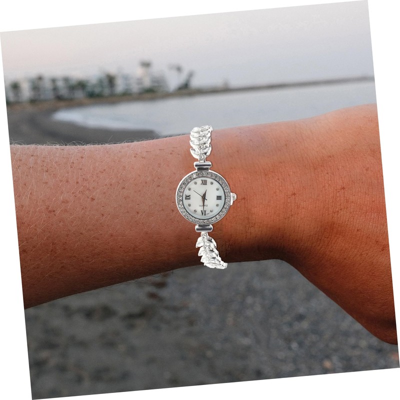 Gatuida Elegant Mermaid Design Quartz Wrist Watch for Women Rhinestone