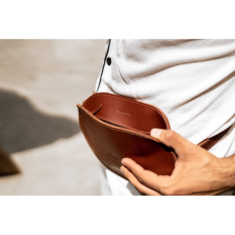 Neutral Fanny Pack (Café Clásico)