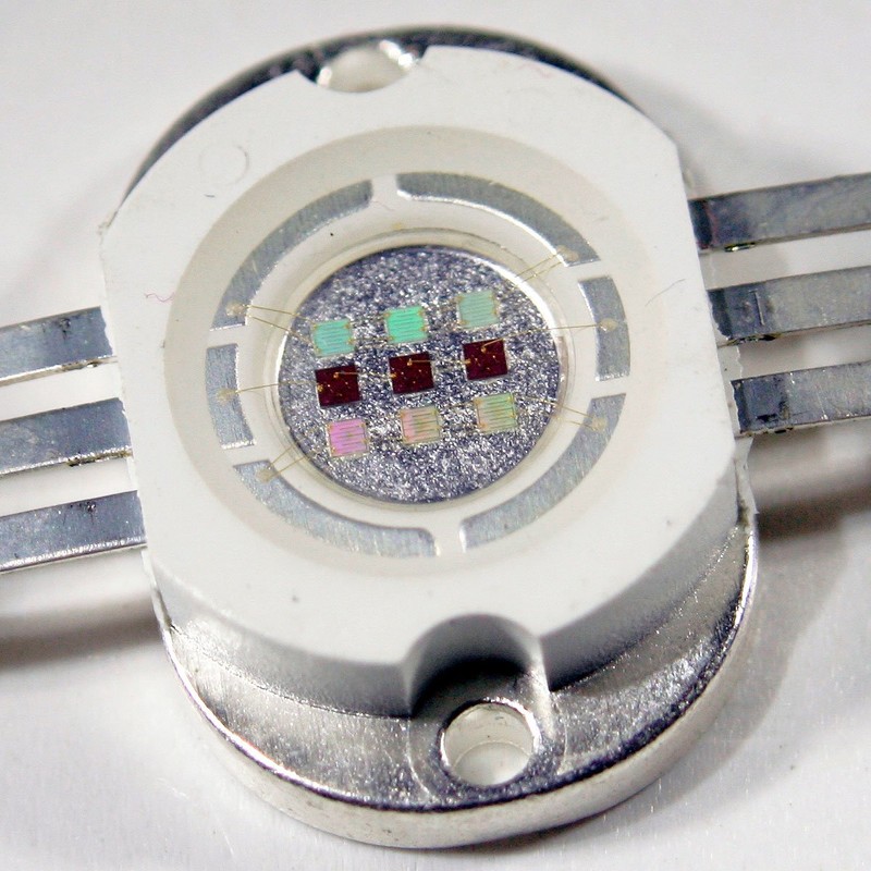 world-trading-net LED Highpower Chip 10 W RGB Round, 350 mA