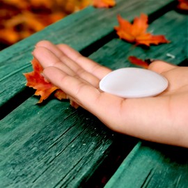 Natural Selenite Palm Stone 1Pc 2.5Inch Large Selenite Charging Pebble Pocket Energy Stone Spiritual Healing Crystals Cleanse and Recharge Crystals Stones & Minerals Meditation for Gift Home Decor (1)