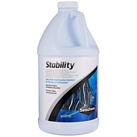 Seachem Estabilizador de tanque de peces para agua dulce y acuarios marinos, 2 l