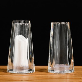 Maxistal Salt and Pepper Shaker Set Spice Dispenser Refillable Design Cut Crystal Seasoning Shaker Kitchen Decor for Cooking Table,RV,Dinner Party,Camping BBQ (T-03)