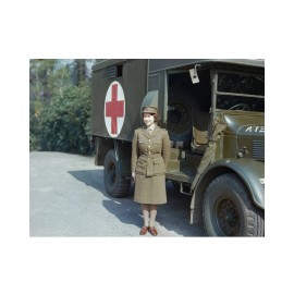 Queen Elizabeth II photo 8x10 print in military uniform WWII service England UK