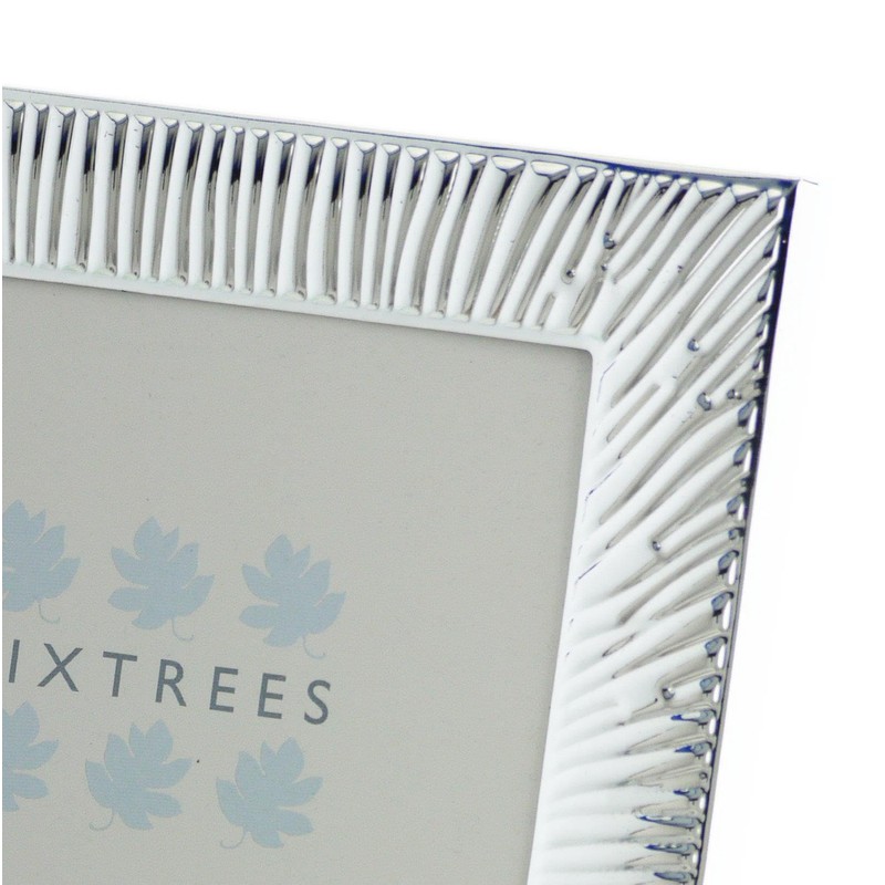 Sixtrees Davis Embossed Silver Plated 5 x 7 inch Art