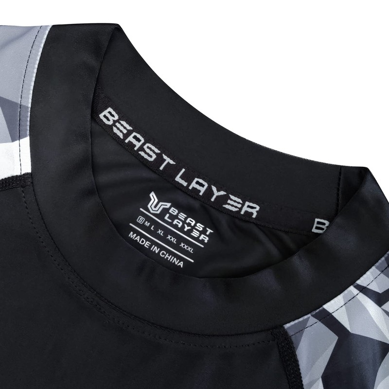 HUGE SPORTS Men's Splice Sun Protection Rash Guard Short Sleeves(Lion,S)