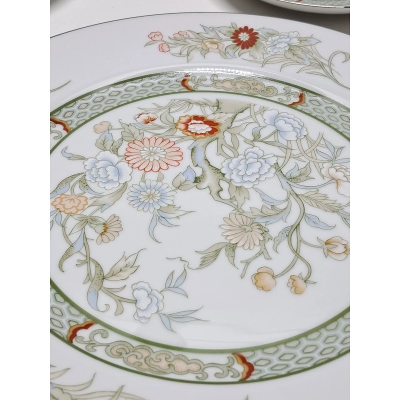 Mikasa - Fine China KABUKI L9011 5 Piece Place Setting
