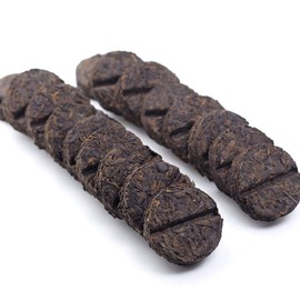 LWXLJMJZC－(80 Cups) Pu-erh Tea in Bamboo Leaf Tube -Ripe Puerh Tea Cake -Shu Puer Tea (7.1 Ounce)