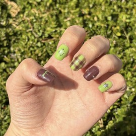 10:00AM, Vintage Kiwi Picnic |Kiwi green nail tips - stiletto / 10:00AM, 빈티지 키위피크닉 | 키위 그린 네일팁 - 스틸레토