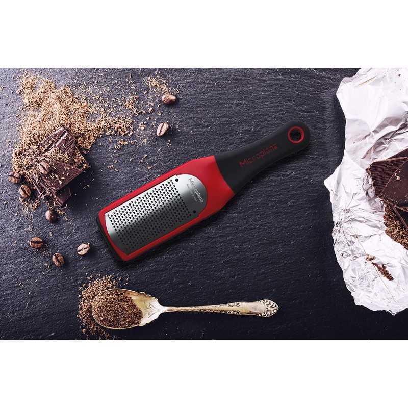 Microplane Artisan Series Cheese Grater and Zester (Fine, Red)
