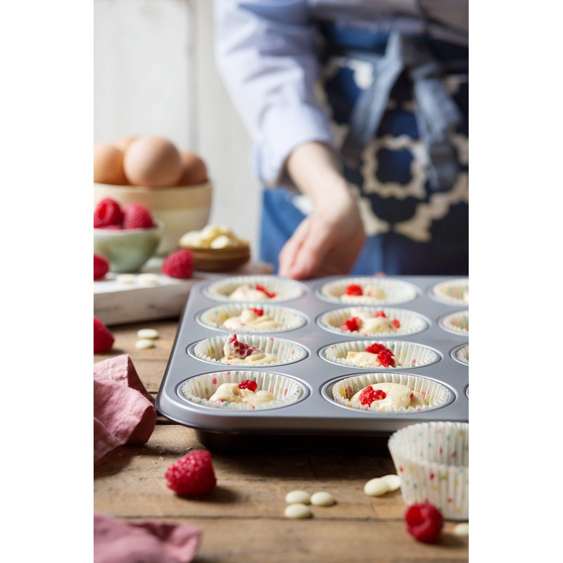 Decora Non-Stick Steel 12 Muffin Pan, Silver