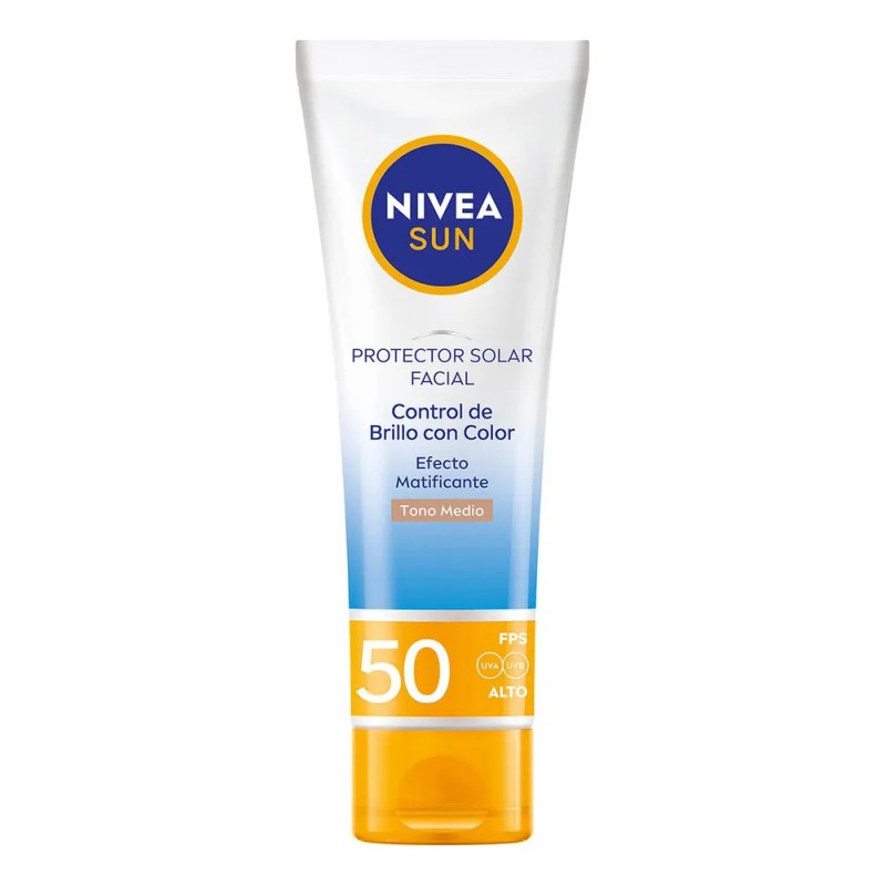 Protector Solar Facial NIVEA SUN Control Brillo Tono Medio, Cobertura
