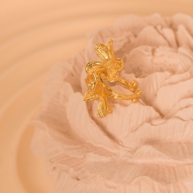 MUMREUES Gold Earrings for Women 14K Gold Ear Cuff Non