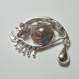 JKQBUX Angel Tears Brooch Pins, Elegant Rhinestone Sapphire Big Eyes Alloy Long Eyelashes Corsage Breastpin for Women Jewelry Silver＋Blue