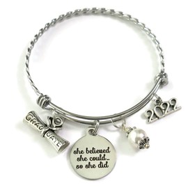 2025 Inspirational Graduation Bracelet for Women 2025, High School or College Graduation Gifts for Her 2025, Senior Graduate 2025 Charm Bracelet