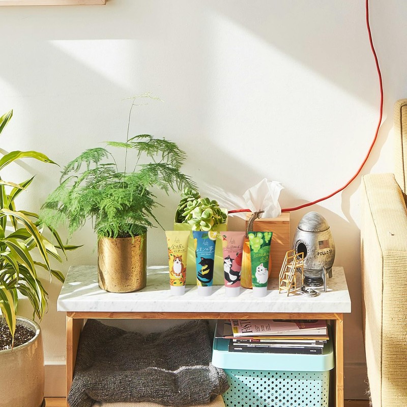 hidamari Hide and Seek Cat Hand Cream Oyster