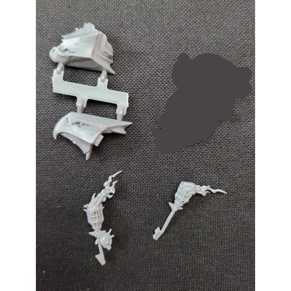 Games Workshop Roboute Guilliman Eagle Terrain Torches - Space Marines