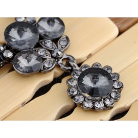 Alilang Sparkly Grey Crystal Rhinestones Evening Floral Fancy Flower Charm Dangle Necklace