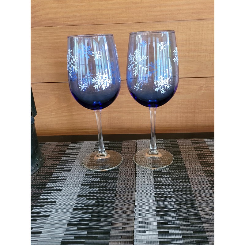 Snowflakes Hand Painted Blue Wine Glasses Set of 2, Winter