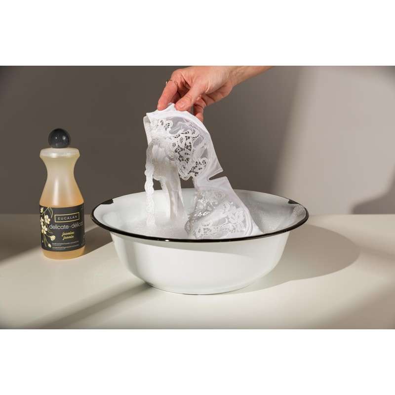 EUCALAN Delicate Wash Wrapture - Jasmine Large 16.9 Oz, (WLG)